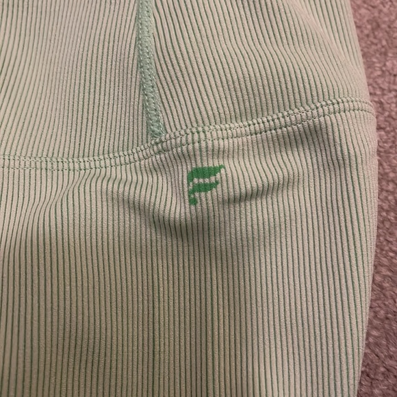 Green ribbed lounge/workout set - Picture 2 of 3